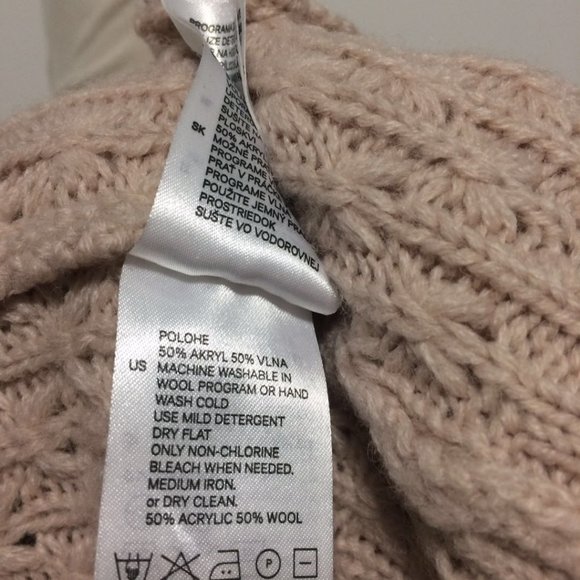 H&M Zipper Up Sweater - Picture 6 of 7
